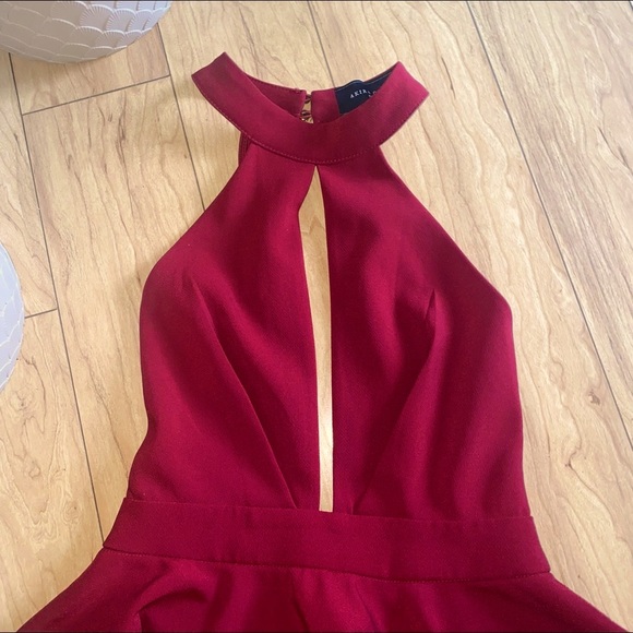 Akira Chicago Keyhole Dress - Picture 2 of 6